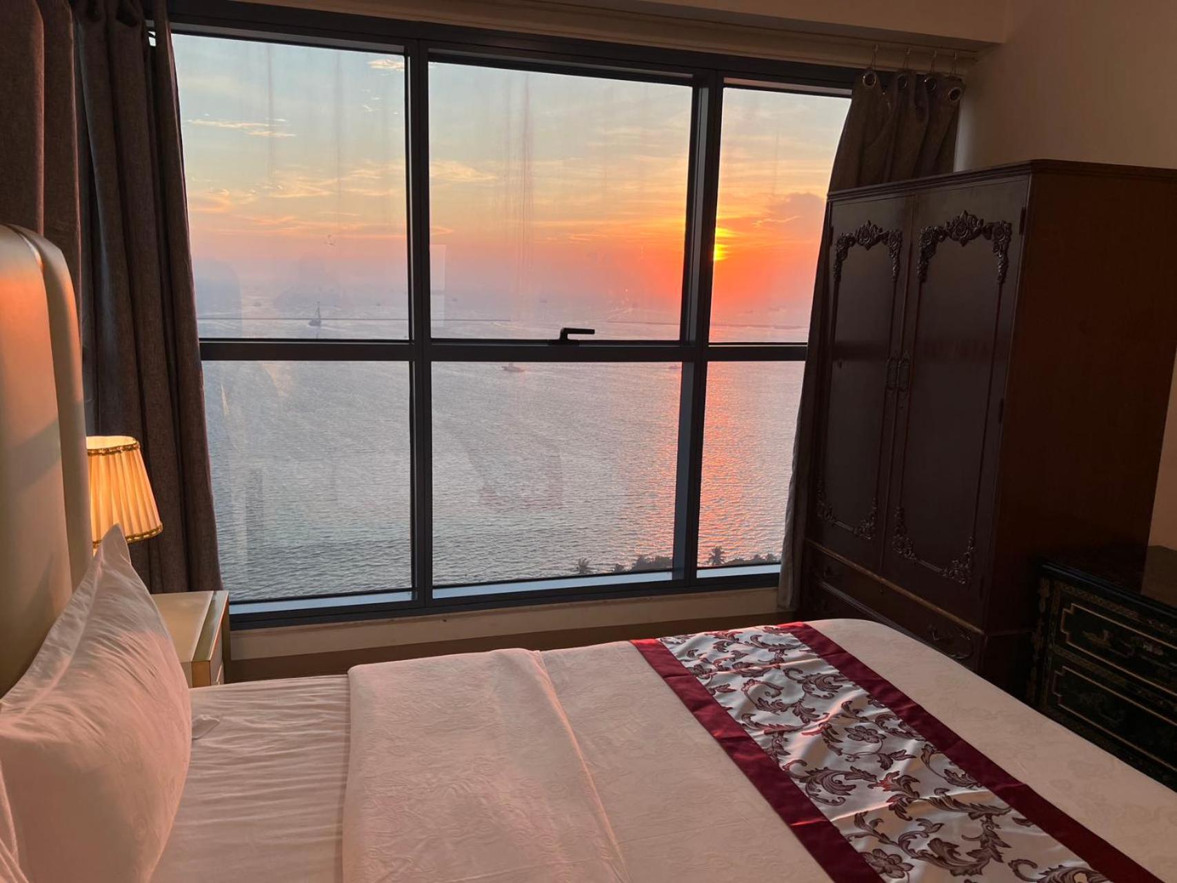 Sunset House Roxas Bay Apartment Manila Exterior photo